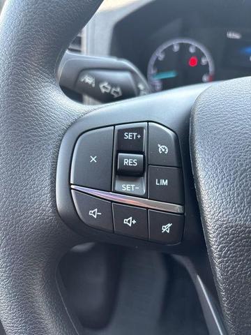 Photo of 2025 Oxford White Ford Transit-350