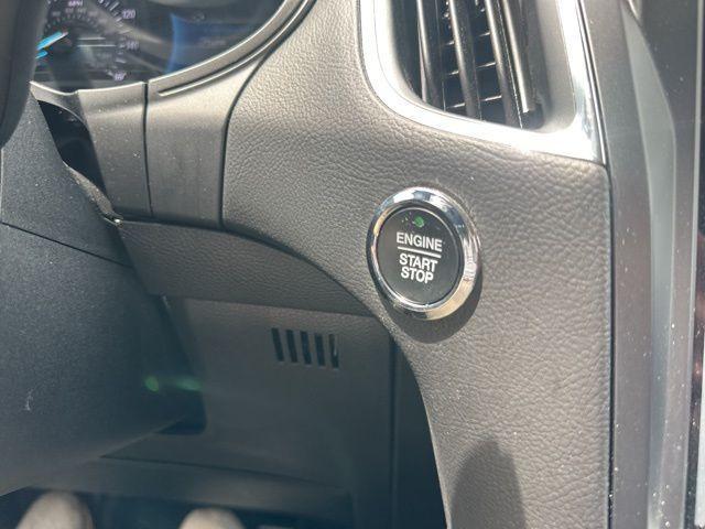 Photo of 2024 Burgundy Velvet Metallic Tinted Clearcoat Ford Edge