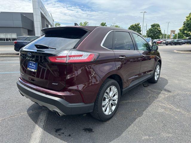 Photo of 2024 Burgundy Velvet Metallic Tinted Clearcoat Ford Edge