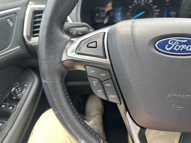 Photo of 2024 Burgundy Velvet Metallic Tinted Clearcoat Ford Edge