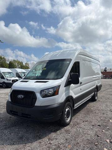 Photo of 2025 Oxford White Ford Transit-350
