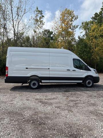Photo of 2025 Oxford White Ford Transit-350