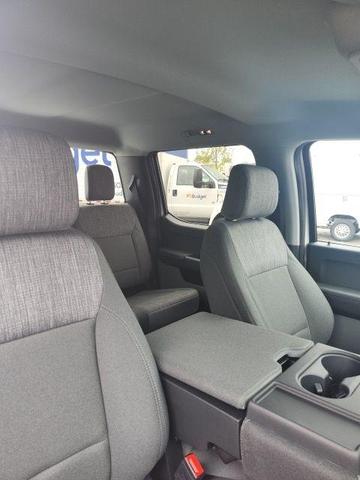 Photo of 2025 Oxford White Ford F-350