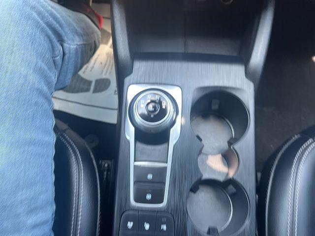 Photo of 2021 Gray Metallic Ford Escape