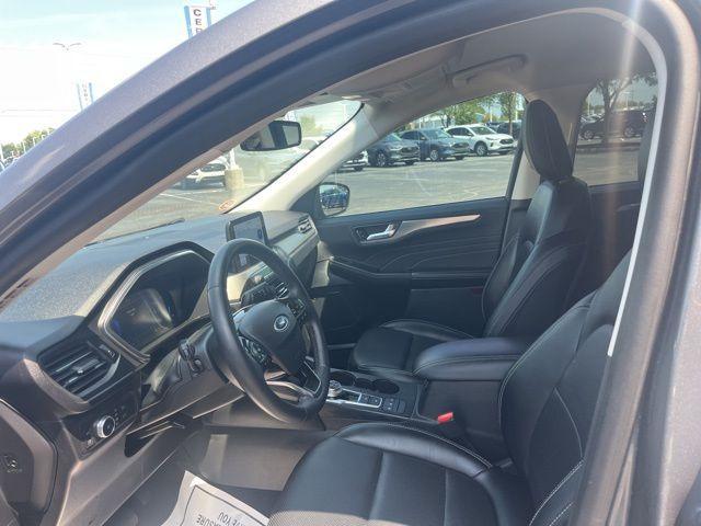 Photo of 2021 Gray Metallic Ford Escape
