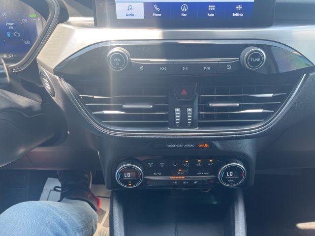 Photo of 2021 Gray Metallic Ford Escape