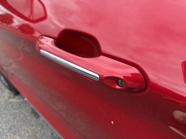 Photo of 2023 Rapid Red Metallic Tinted Clearcoat Ford Explorer
