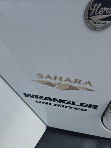 Photo of 2014 Bright White Jeep Wrangler Unlimited
