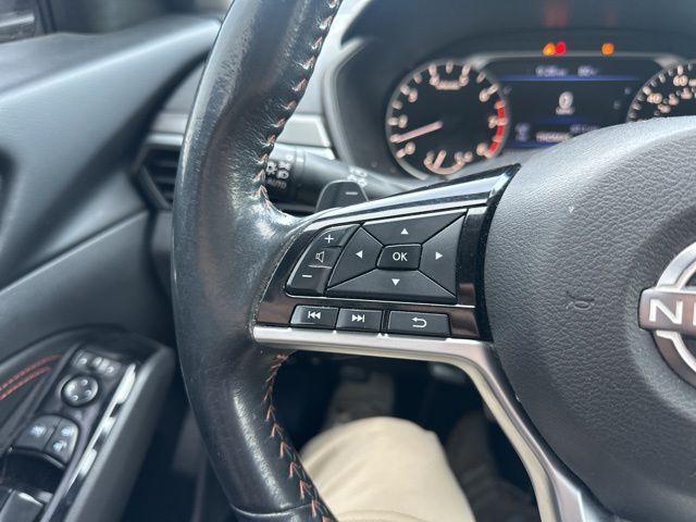 Photo of 2023 Gray Nissan Altima