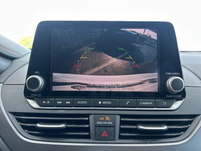 Photo of 2023 Gray Nissan Altima