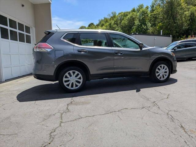 Photo of 2016 Gray Nissan Rogue