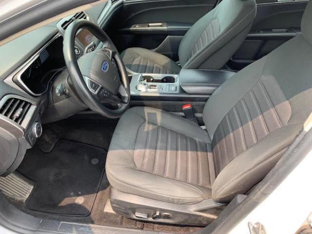 Photo of 2020 Oxford White Ford Fusion