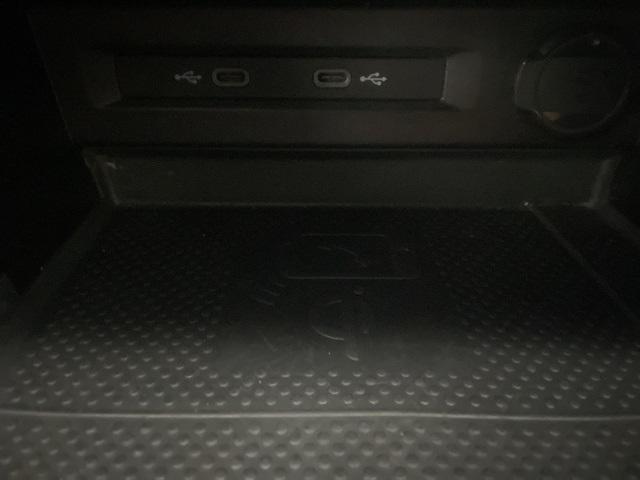 Photo of 2022 Pure White Volkswagen Tiguan
