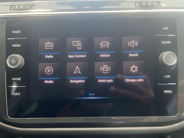 Photo of 2022 Pure White Volkswagen Tiguan