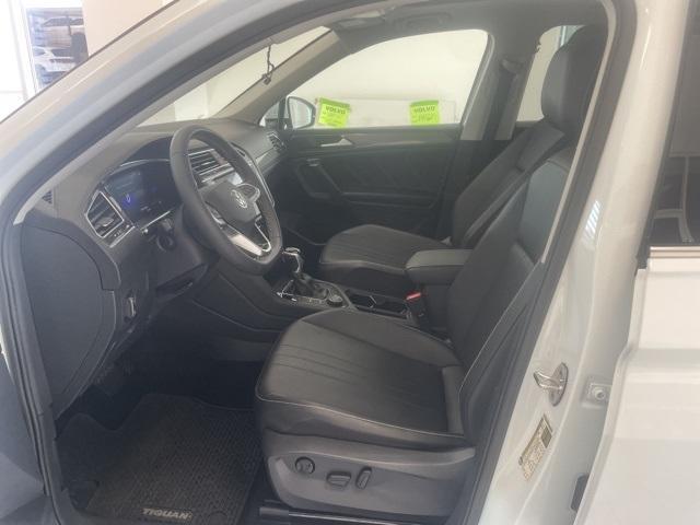 Photo of 2022 Pure White Volkswagen Tiguan