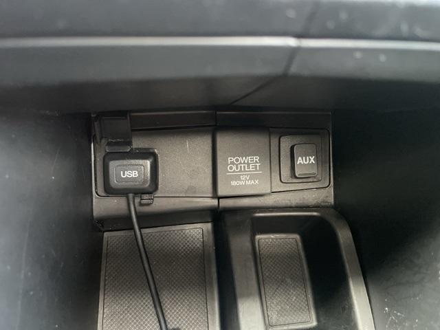 Photo of 2014 Crystal Black Pearl Honda CR-V
