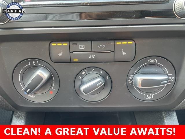 Photo of 2016 Black Volkswagen Jetta