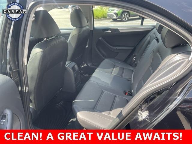 Photo of 2016 Black Volkswagen Jetta