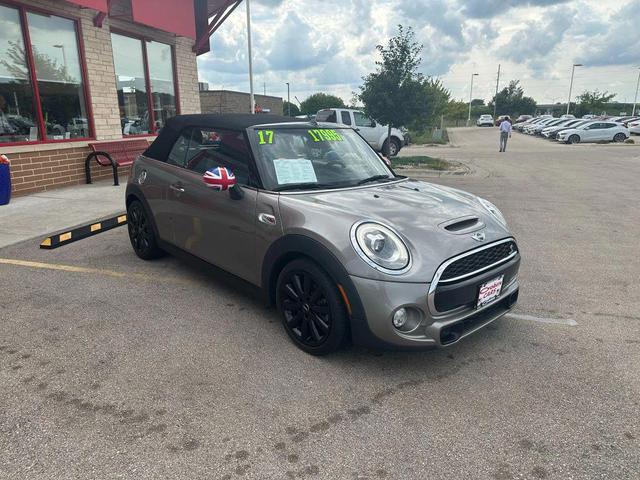 Photo of 2017 Melting Silver Metallic MINI Convertible