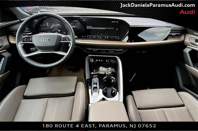 Photo of 2025 Mythos Black Metallic Audi Q5