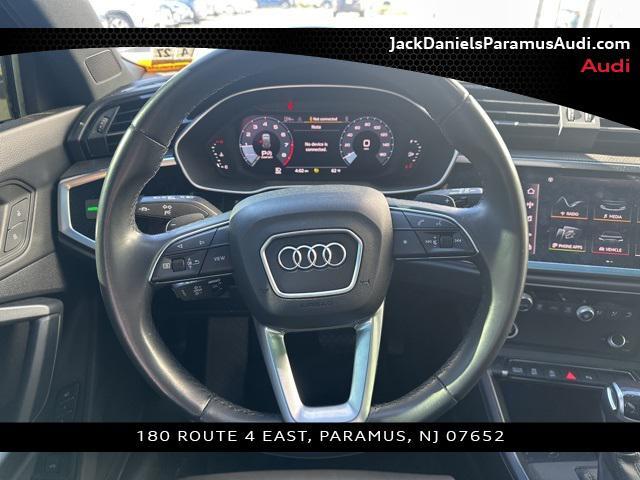 Photo of 2022 Glacier White Metallic Audi Q3