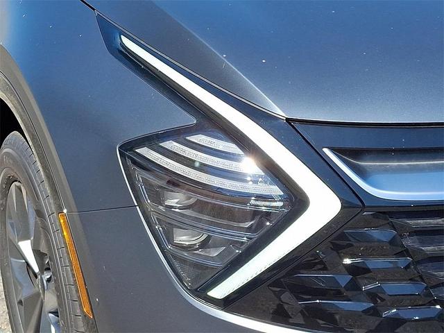 Photo of 2025 Shadow Matte Gray Kia Sportage Hybrid