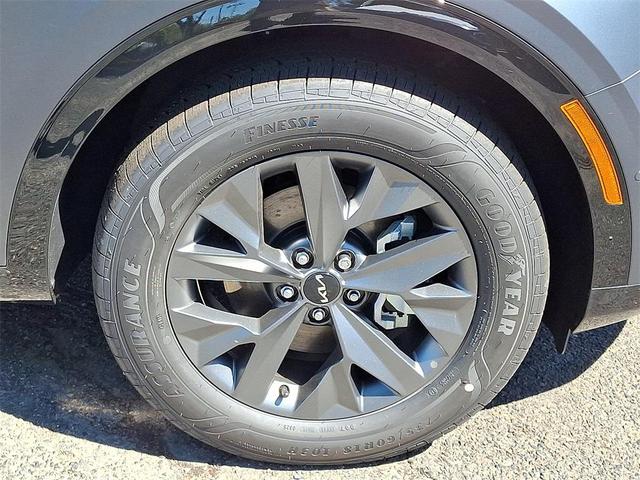 Photo of 2025 Shadow Matte Gray Kia Sportage Hybrid