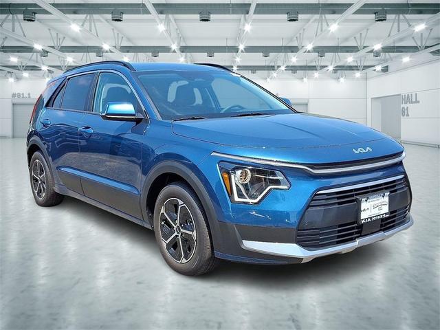 Photo of 2025 Mineral Blue Kia Niro Plug-In Hybrid