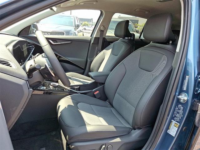 Photo of 2025 Mineral Blue Kia Niro Plug-In Hybrid