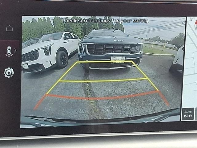 Photo of 2024 Pluton Blue/Black Roof Kia Seltos