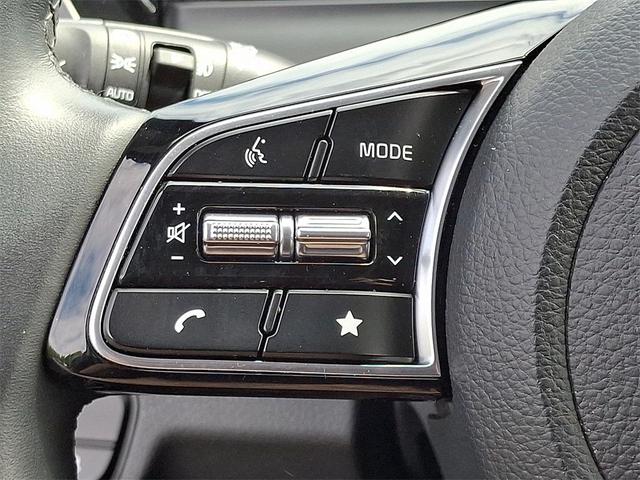 Photo of 2024 Pluton Blue/Black Roof Kia Seltos
