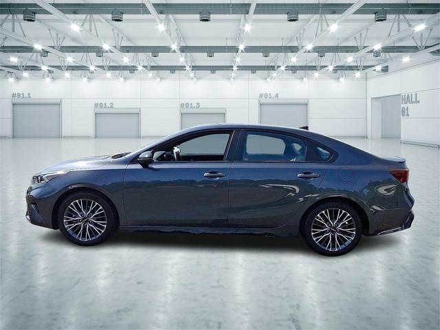 Photo of 2022 Gravity Gray Kia Forte