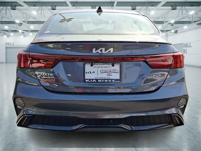 Photo of 2022 Gravity Gray Kia Forte