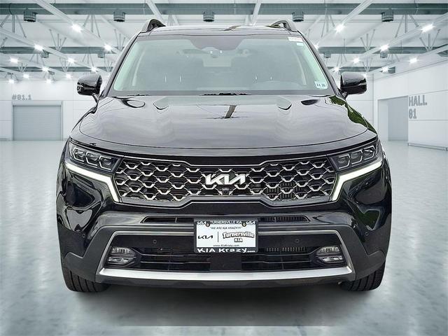 Photo of 2022 Ebony Black Kia Sorento