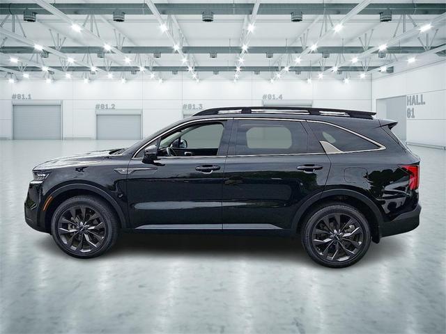 Photo of 2022 Ebony Black Kia Sorento