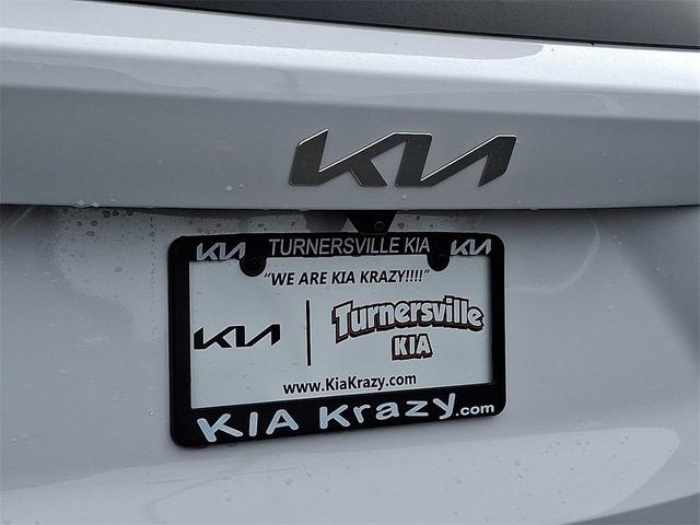 Photo of 2024 Glacial White Pearl Kia Sorento