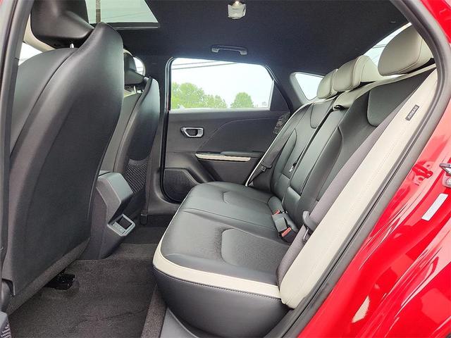 Photo of 2025 Currant Red Kia K4