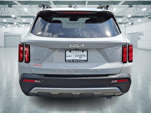 Photo of 2022 Wolf Gray Kia Sorento