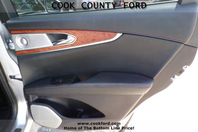 Photo of 2020 Silver Lincoln Nautilus