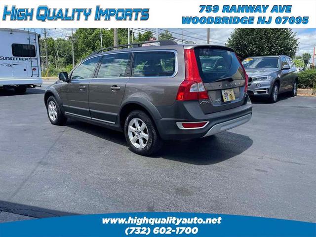 Photo of 2010 Oyster Grey Metallic Volvo XC70