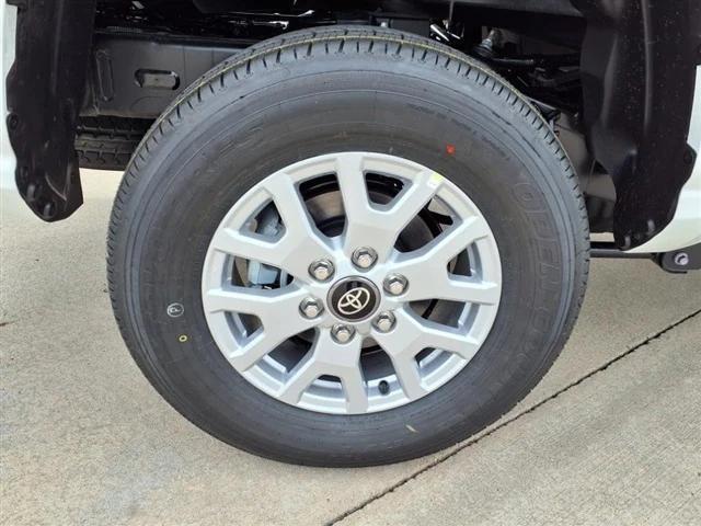 Photo of 2025 Ice Cap Toyota Tacoma