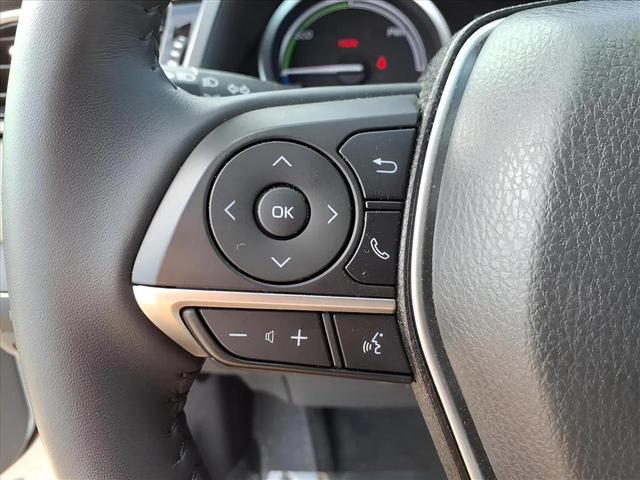 Photo of 2022 Wind Chill Pearl Toyota Camry Hybrid