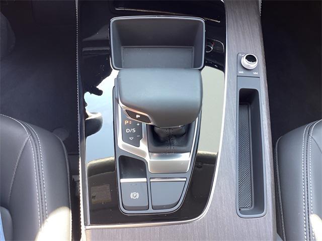 Photo of 2024 White Audi Q5