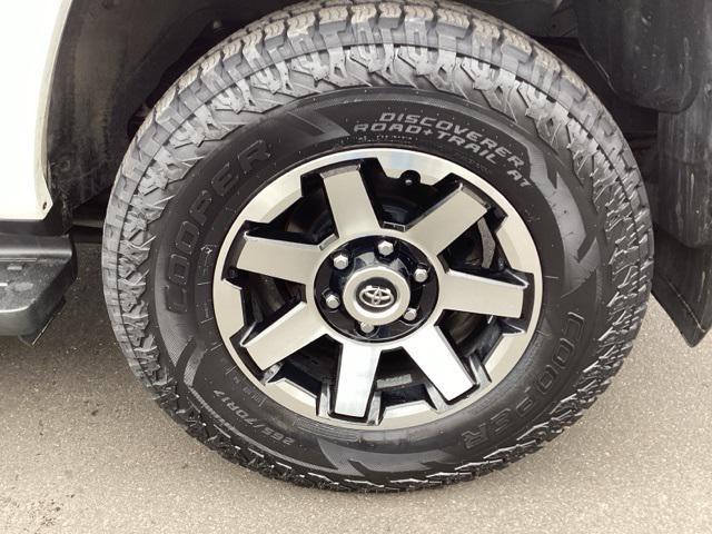 Photo of 2022 White Toyota 4Runner