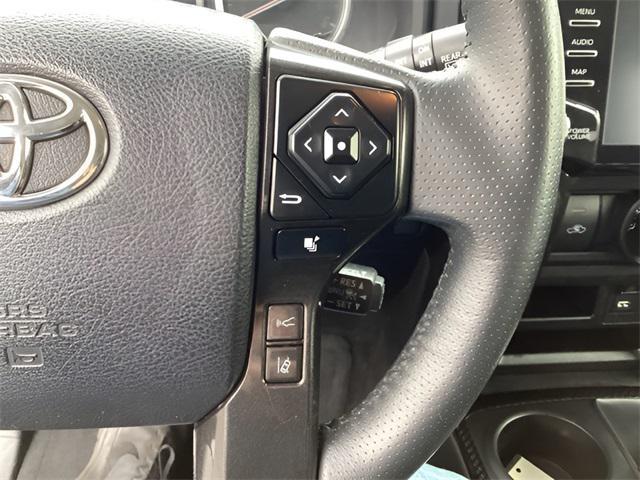 Photo of 2022 White Toyota 4Runner