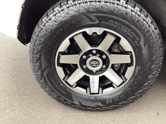 Photo of 2022 White Toyota 4Runner