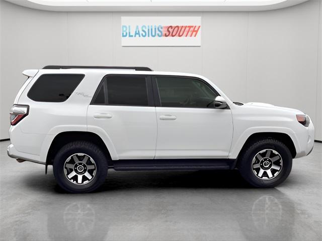 Photo of 2022 White Toyota 4Runner