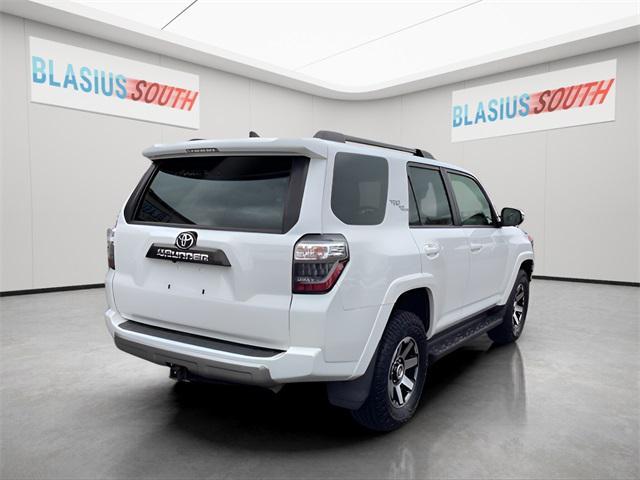 Photo of 2022 White Toyota 4Runner