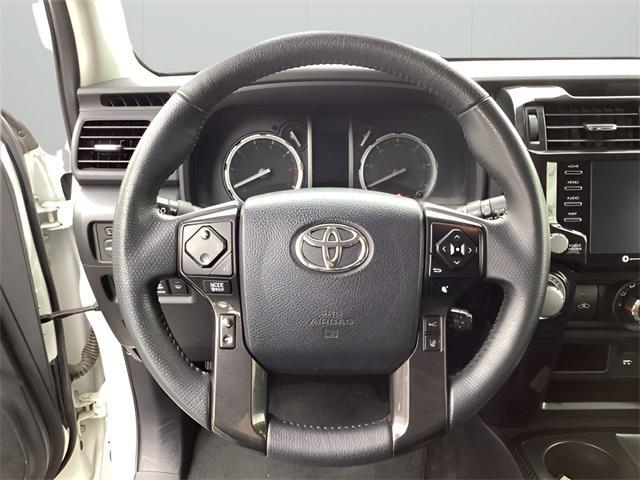Photo of 2022 White Toyota 4Runner