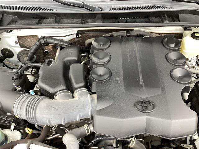 Photo of 2022 White Toyota 4Runner